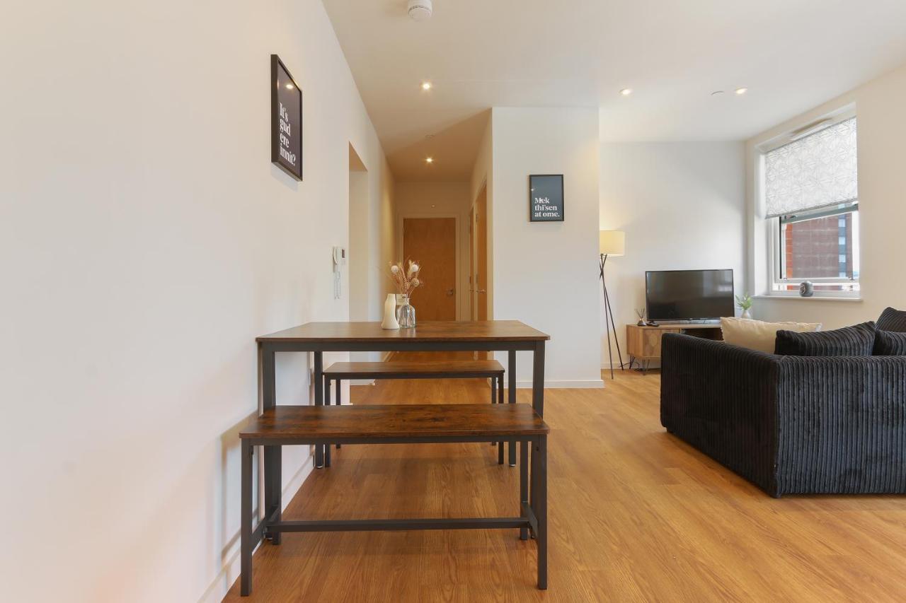 Modern 2-Bed Apartment, Free Parking, City Centre, Netflix & Pet Friendly - Hosted By Stay Host Save Sheffield Kültér fotó