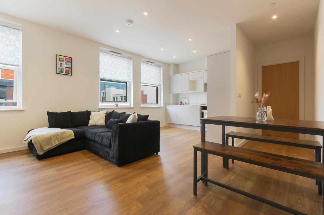 Modern 2-Bed Apartment, Free Parking, City Centre, Netflix & Pet Friendly - Hosted By Stay Host Save Sheffield Kültér fotó
