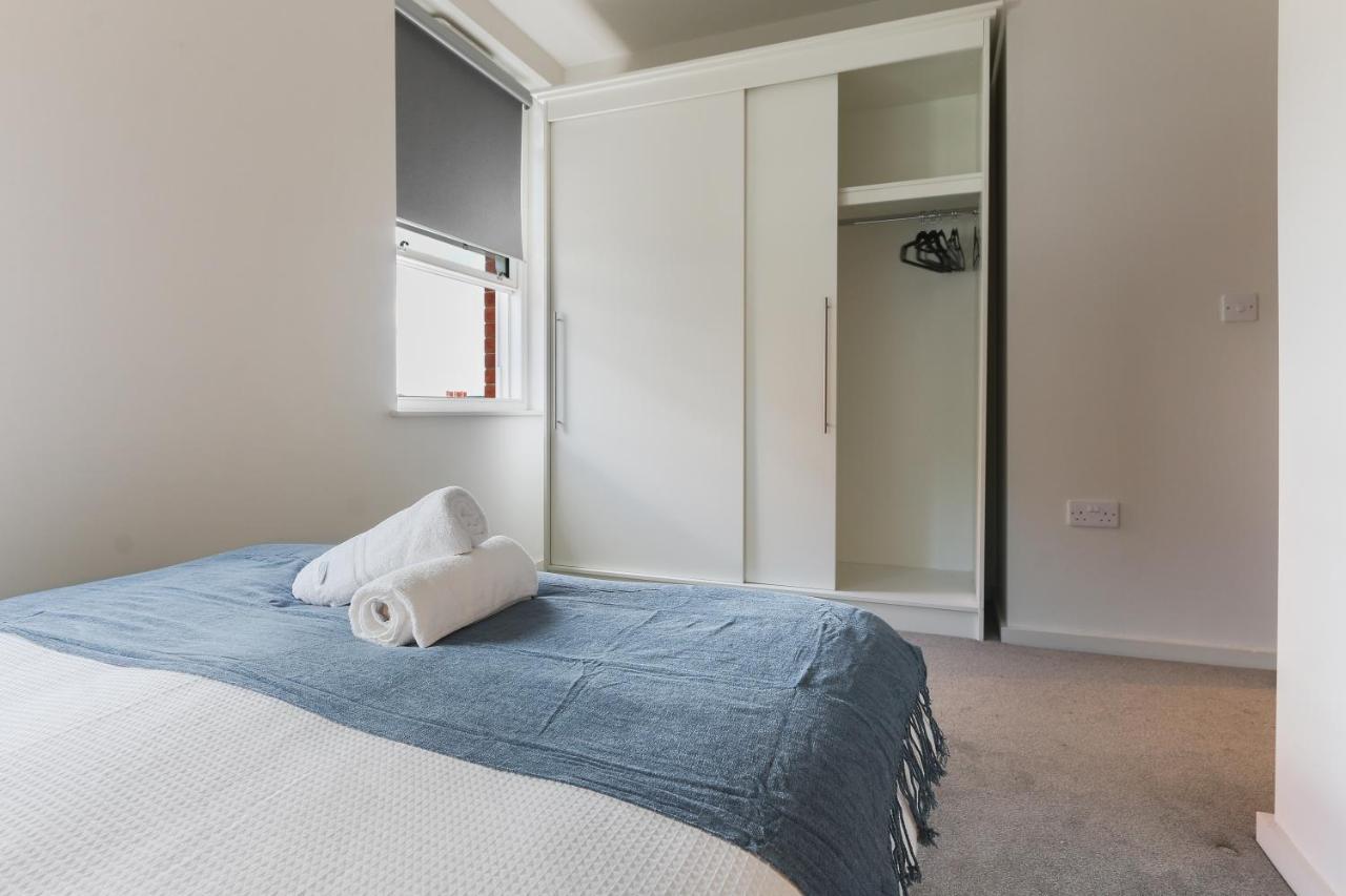 Modern 2-Bed Apartment, Free Parking, City Centre, Netflix & Pet Friendly - Hosted By Stay Host Save Sheffield Kültér fotó